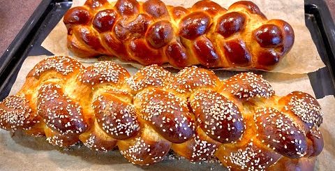 Козунак - безтегловен, пухкав, красив и вкусен. С малко продукти и много желание става перфектен -